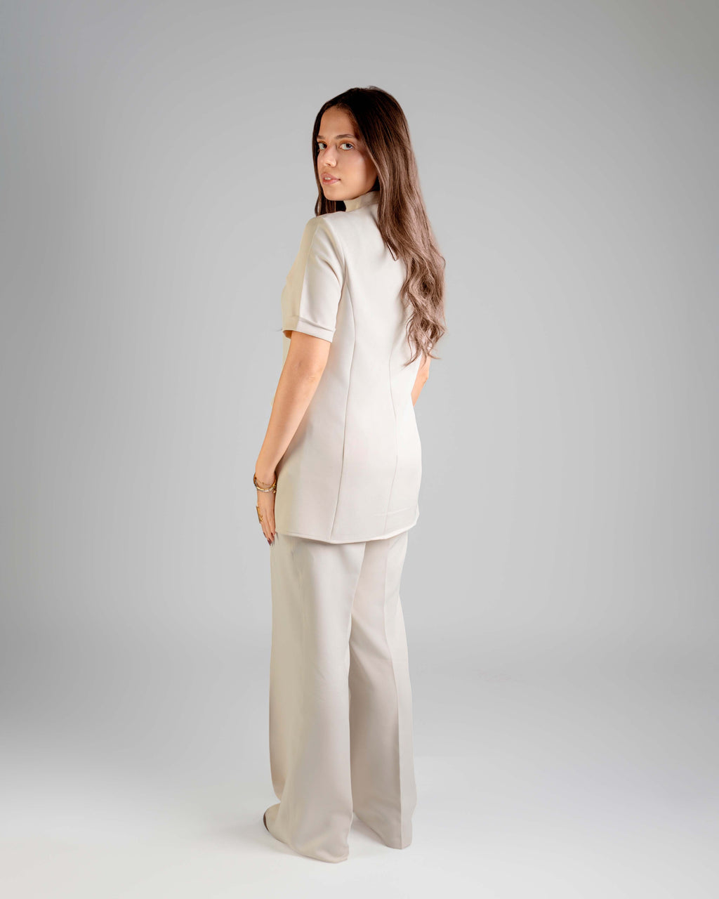 Short Sleeve Off White Suit